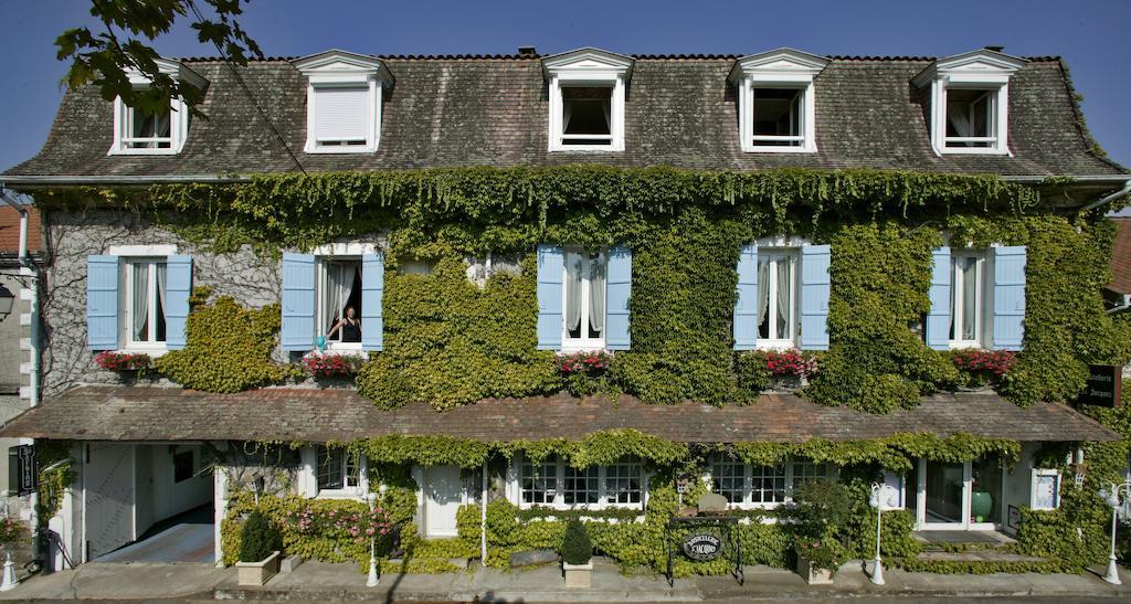 Logis Hotel Hostellerie Saint-Jacques Exterior photo